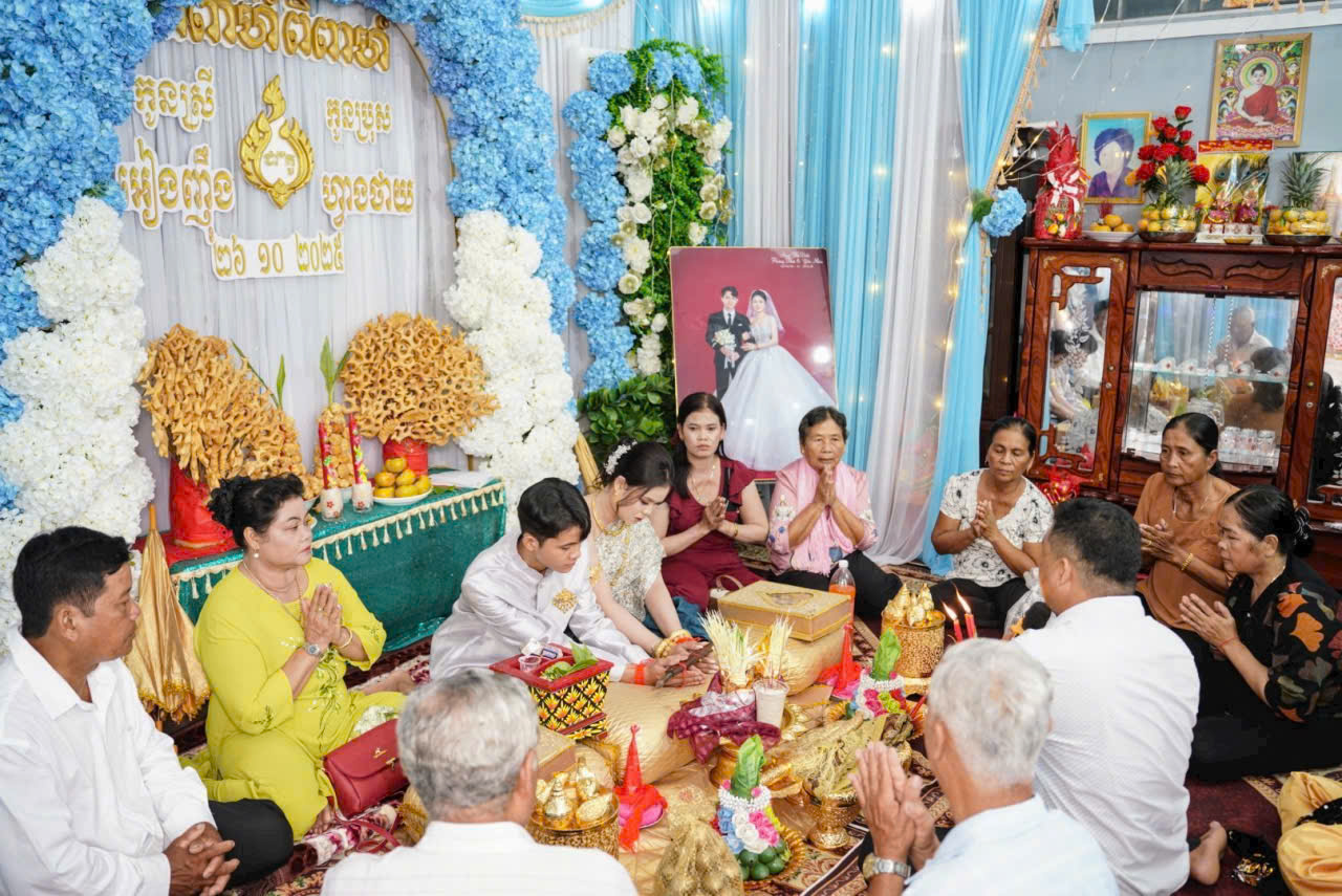 Lễ hội Lôi Protip-Thả đèn nước