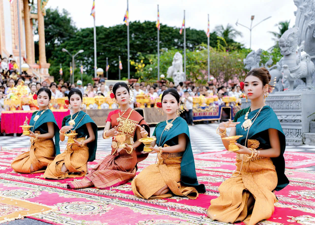 Lễ hội Lôi Protip-Thả đèn nước